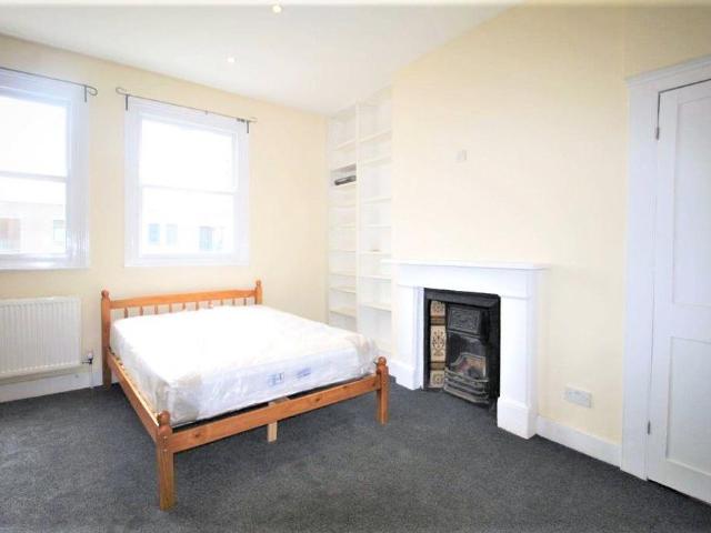 Apartment for rent in London Borough of Hammersmith and Fulham, Greater London
