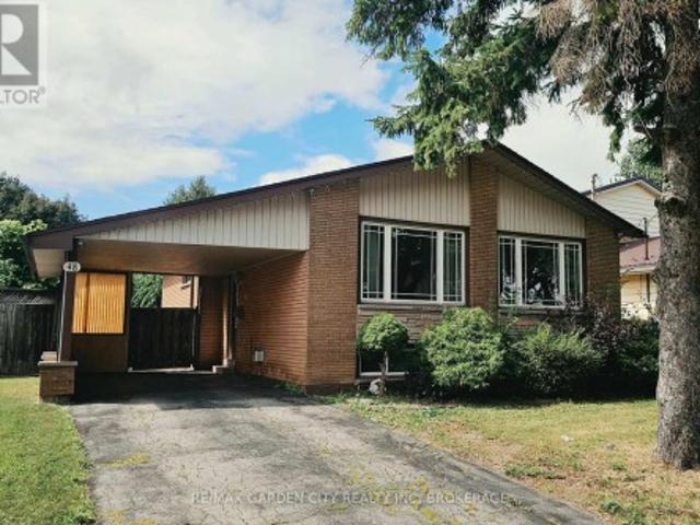 House for sale in Ancaster, Ontario