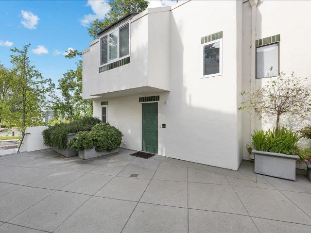 Condo for sale in Pleasant Hill, California