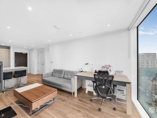 Apartment for rent in Woodberry Down, Stamford Hill
