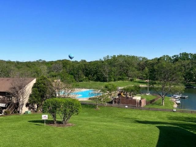 Condo for sale in Mchenry, Illinois