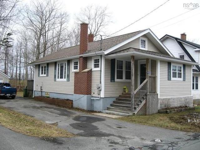 House for sale in Liverpool, Nova Scotia