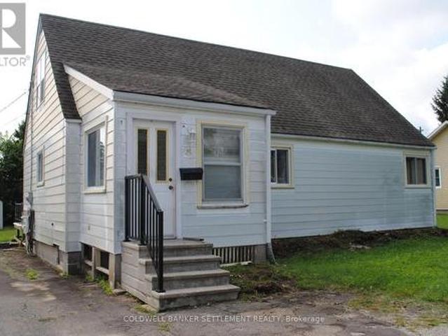 House for sale in Smiths Falls, Ontario