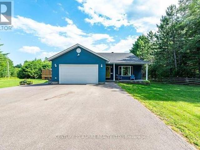 House for sale in Renfrew, Ontario