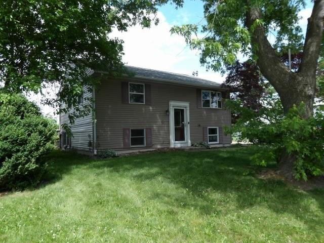House for sale in Douglas, Illinois