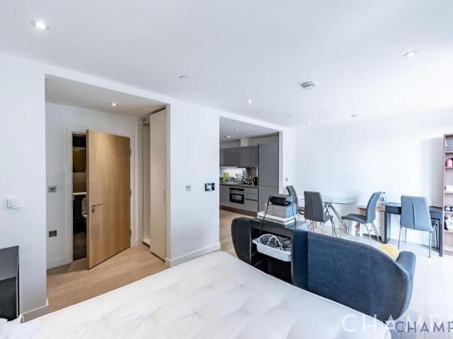 House for rent in Greenwich Peninsula, Greater London