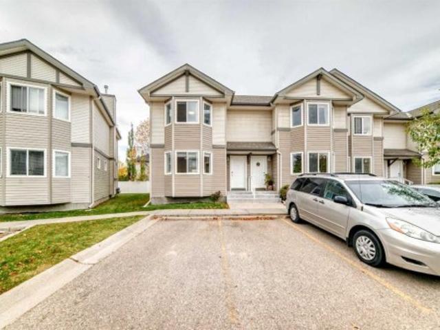 Townhouse for sale in The Royal Crowning, Calgary