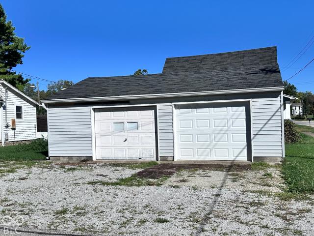 House for sale in Charlottesville, Hancock County