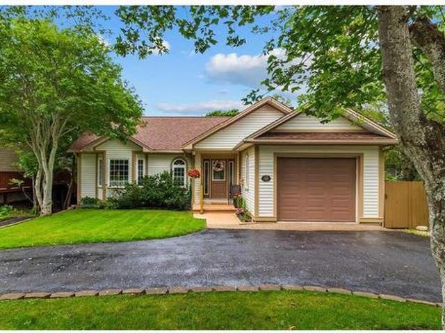House for sale in Foxtrap, Newfoundland And Labrador