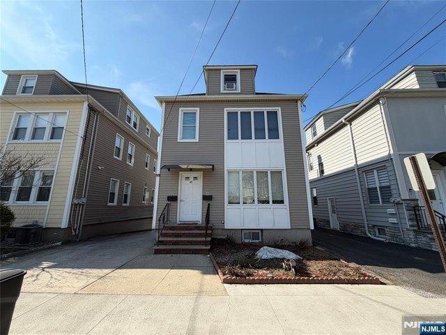 House for sale in Wallington, New Jersey