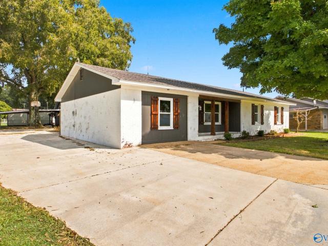 House for sale in Courtland, Alabama