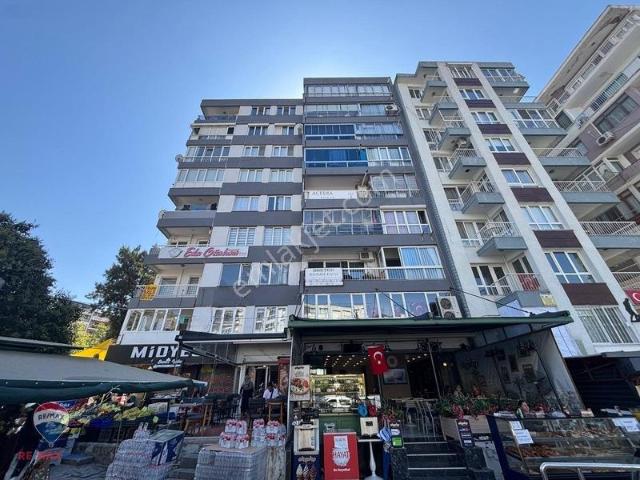 Karabağlar, İzmir içerisinde kiralık mülk