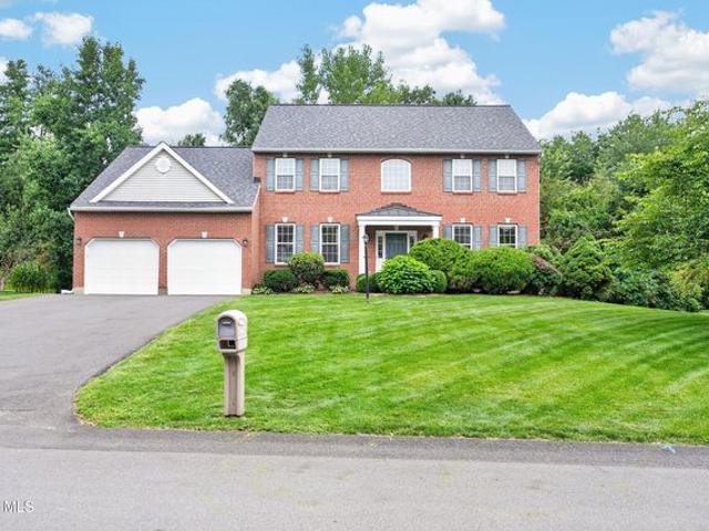 House for sale in Niskayuna, New York