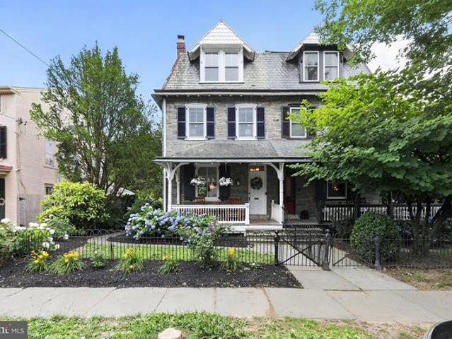 Townhouse for sale in Philadelphia, Pennsylvania