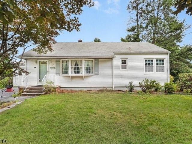 House for sale in Pequannock, New Jersey