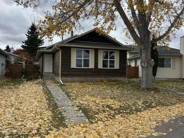House for rent in Woodbine, Calgary