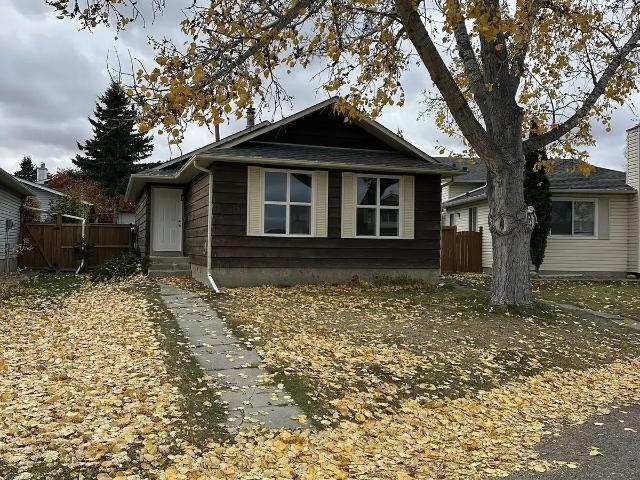 House for rent in Woodbine, Calgary