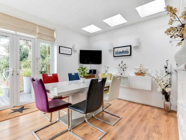 House for rent in Aldrington