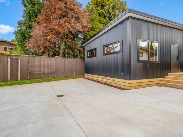 House for rent in Hamilton Lake, Hamilton City