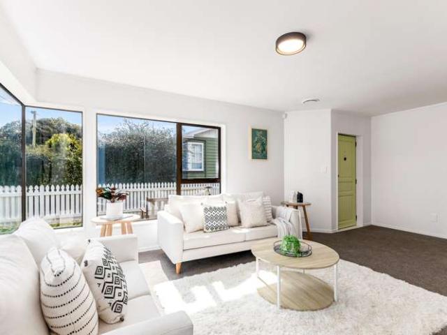 Townhouse for sale in Linden, Wellington