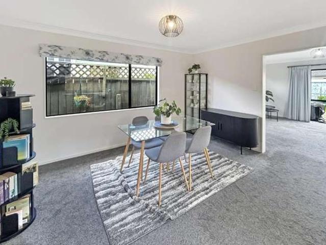 Townhouse for rent in Fordell