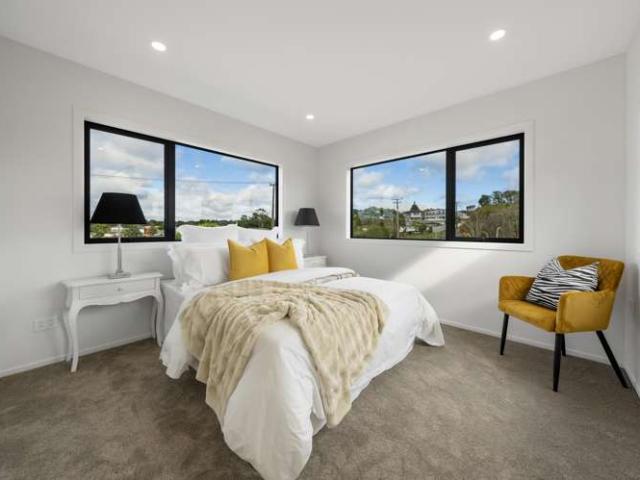House for sale in Sunnynook, Devonport-Takapuna
