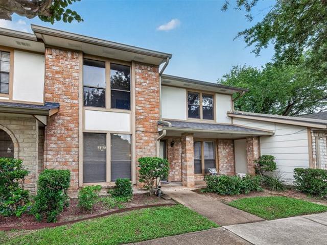 Townhouse for sale in Missouri City, Texas