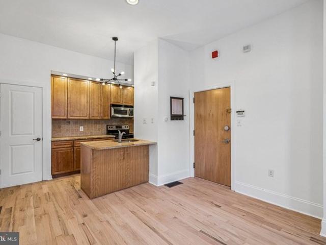 Condo for sale in Philadelphia, Philadelphia County