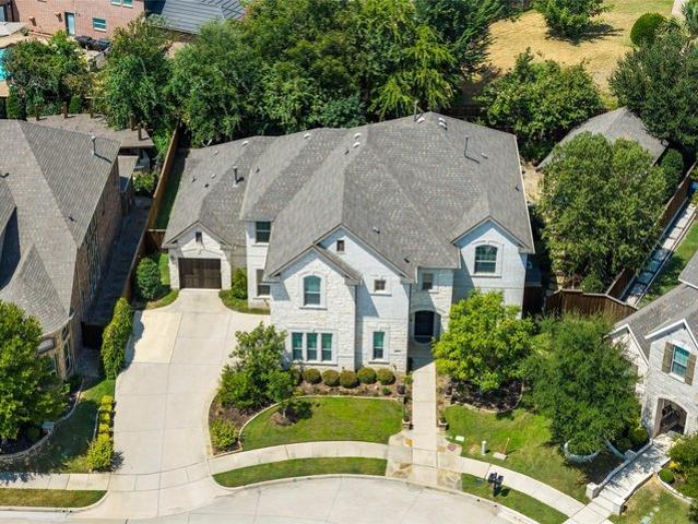 House for sale in Colleyville, Texas