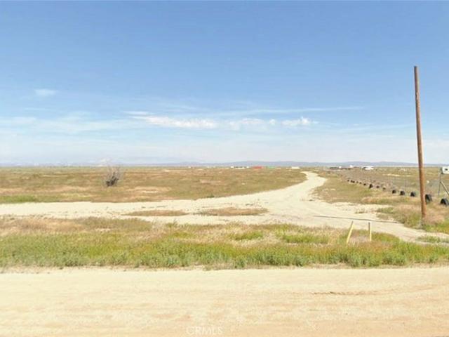 Land for sale in Lancaster, California