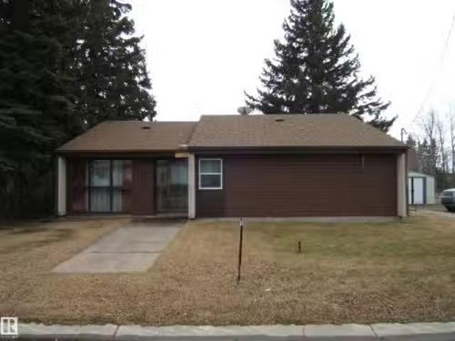 House for sale in Alberta