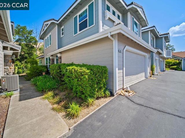 Condo for sale in Clayton, California