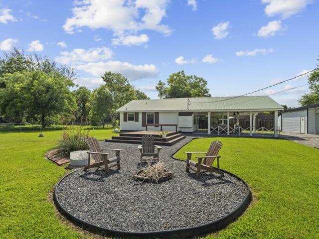 House for sale in Santa Fe, Texas