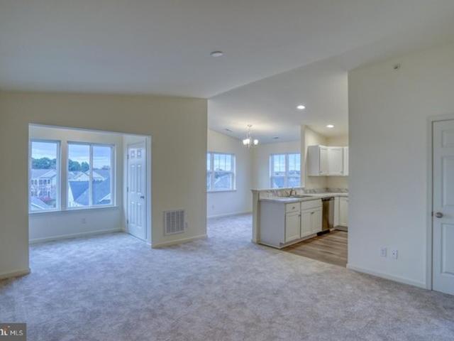 Condo for sale in Delaware