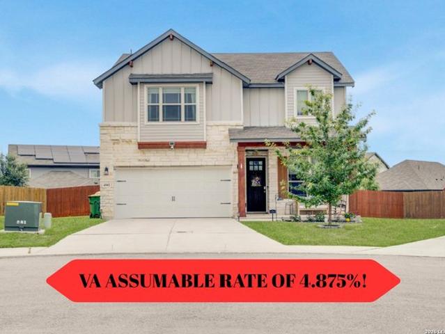 House for sale in Saint Hedwig, Texas