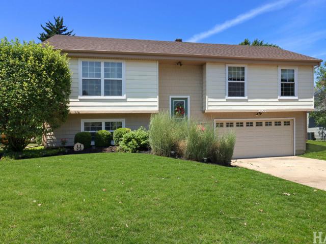 House for sale in Mchenry, Illinois