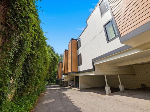 Condo for sale in Des Moines, Polk County