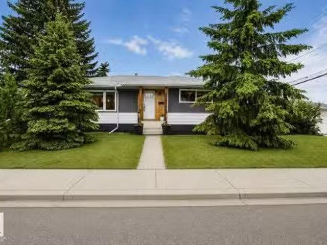 House for sale in Gold Bar, Edmonton