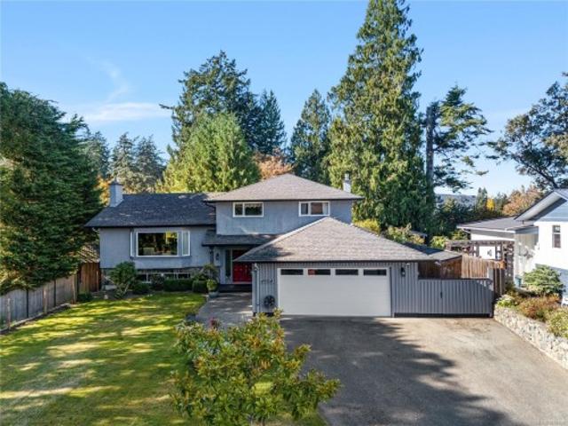 House for sale in Cordova Bay, Saanich