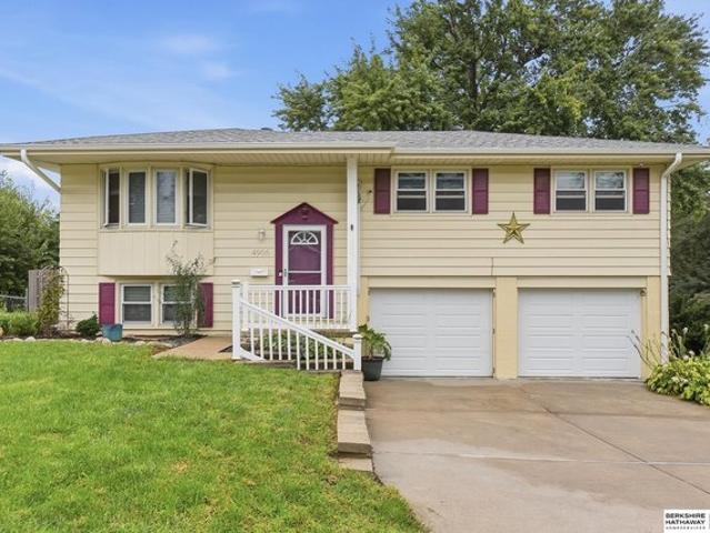 House for sale in Southwest Village, Omaha