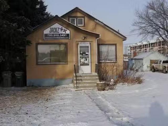 House for sale in Stony Plain, Alberta