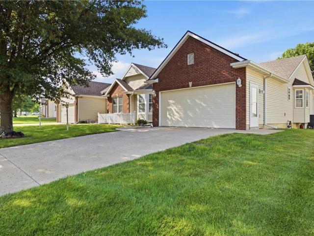 Townhouse for sale in Buchanan, Missouri