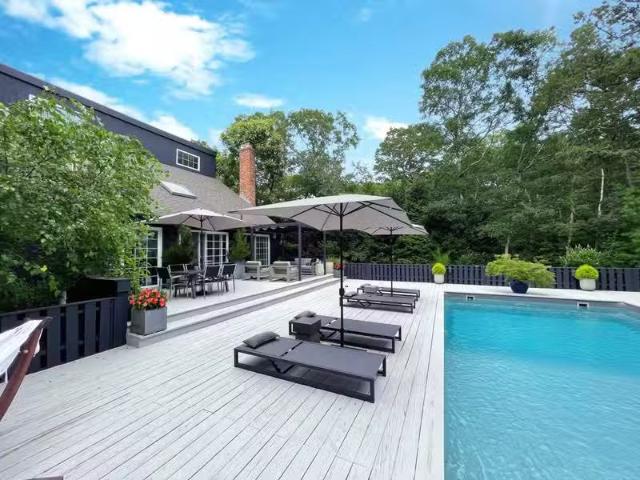 Condo for sale in Smithtown