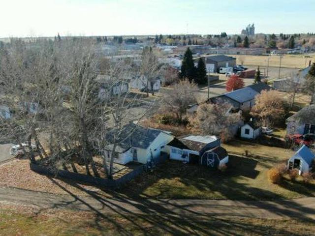 House for sale in Edmonton