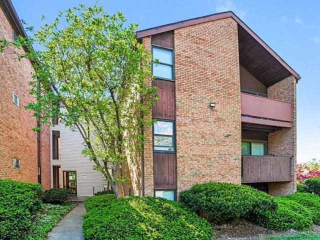 Condo for sale in Saint Bernard, Ohio