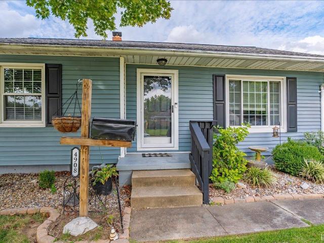 House for sale in Evansville, Indiana