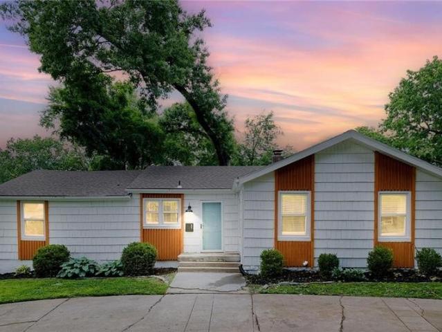 House for sale in Prairie Village
