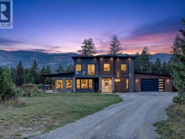 House for sale in Fairmont Hot Springs, British Columbia
