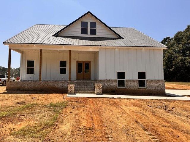 House for sale in Newville, Alabama