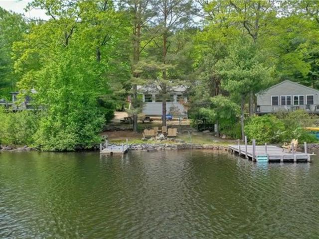 House for sale in Oakland, Rhode Island